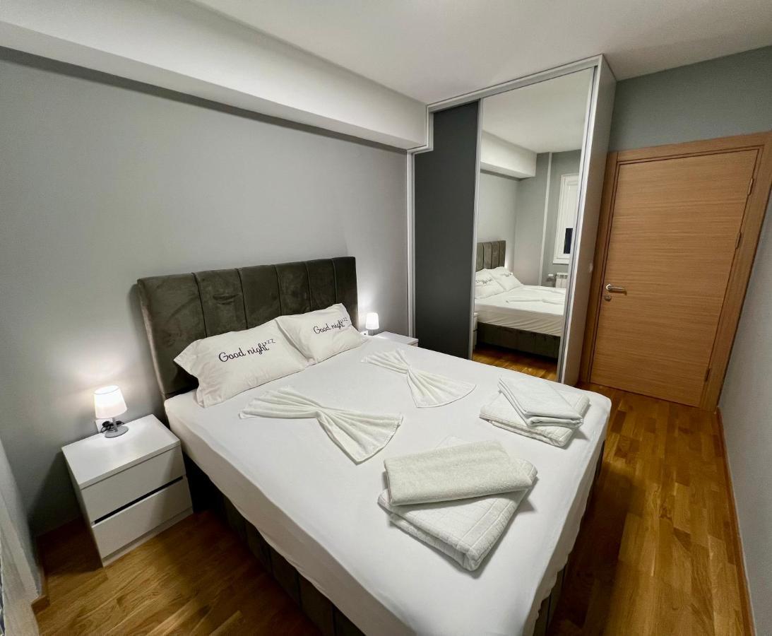 Aj Luxe Residence Skopje Bagian luar foto