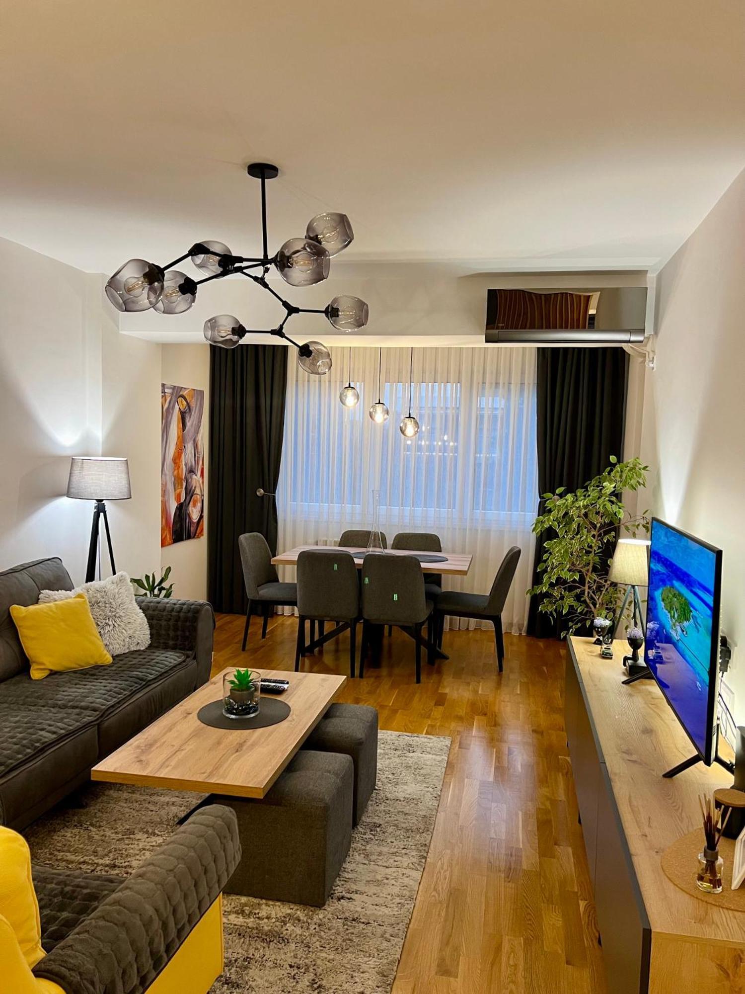 Aj Luxe Residence Skopje Bagian luar foto