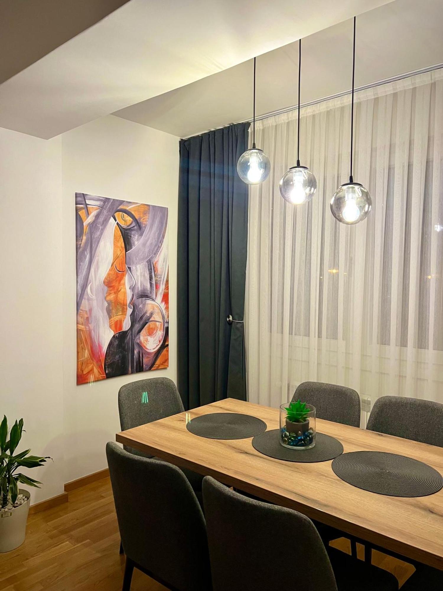Aj Luxe Residence Skopje Bagian luar foto