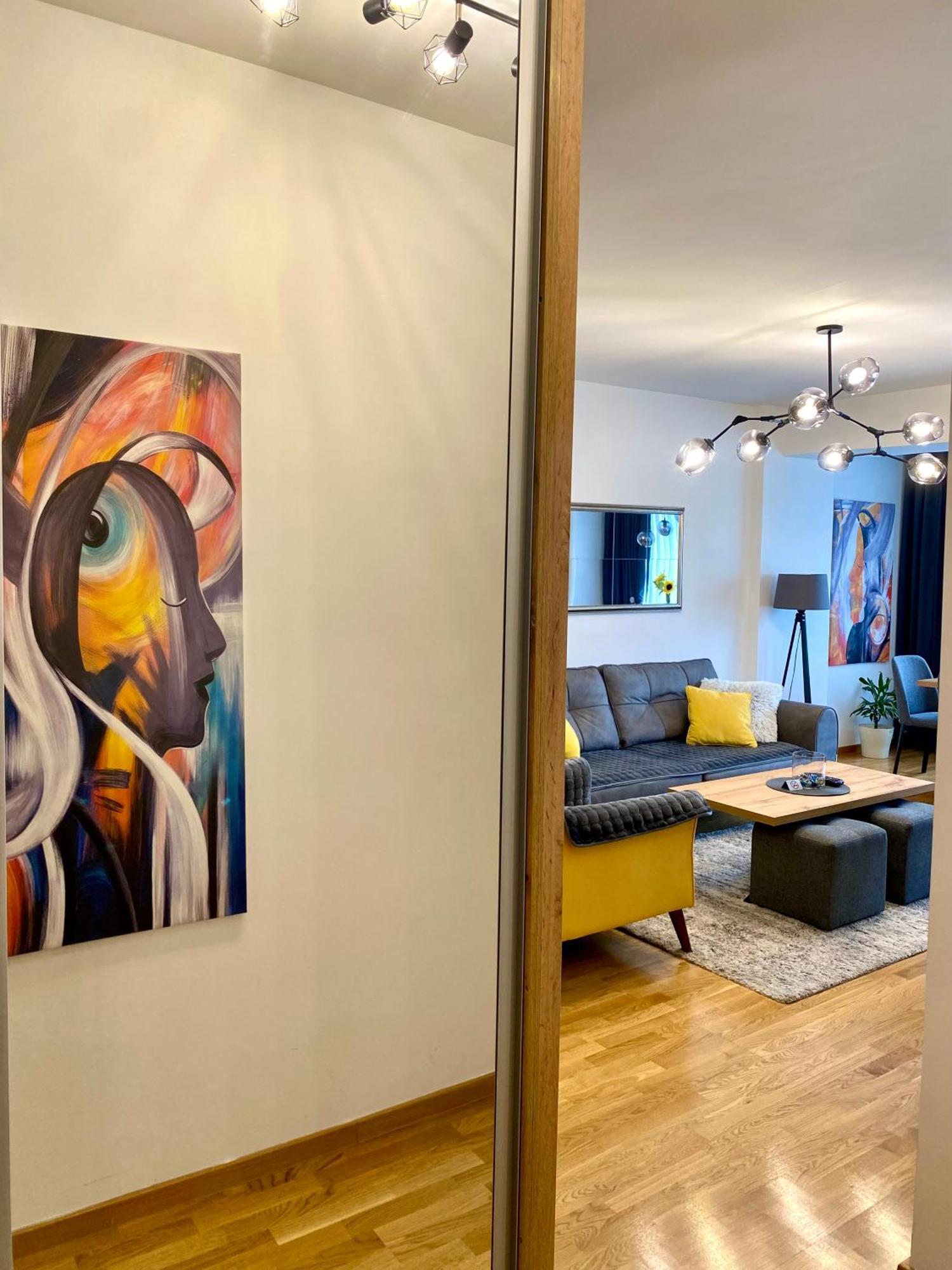 Aj Luxe Residence Skopje Bagian luar foto
